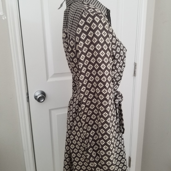 LOFT Button Down Long Sleeve Belted Shirtdress M - Picture 6 of 11